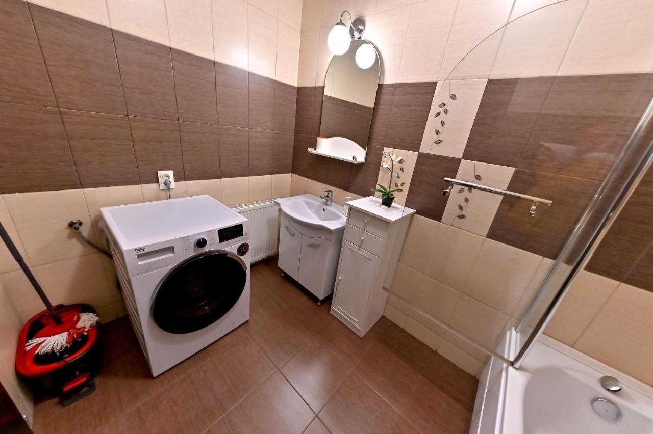 Terezianum Apartments, Free Parking Sibiu Exterior photo